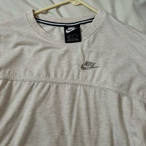 Nike heavy weight long sleeve